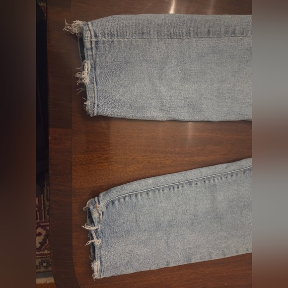 Classic Light Blue Women's Jeans - Picture 2 of 5